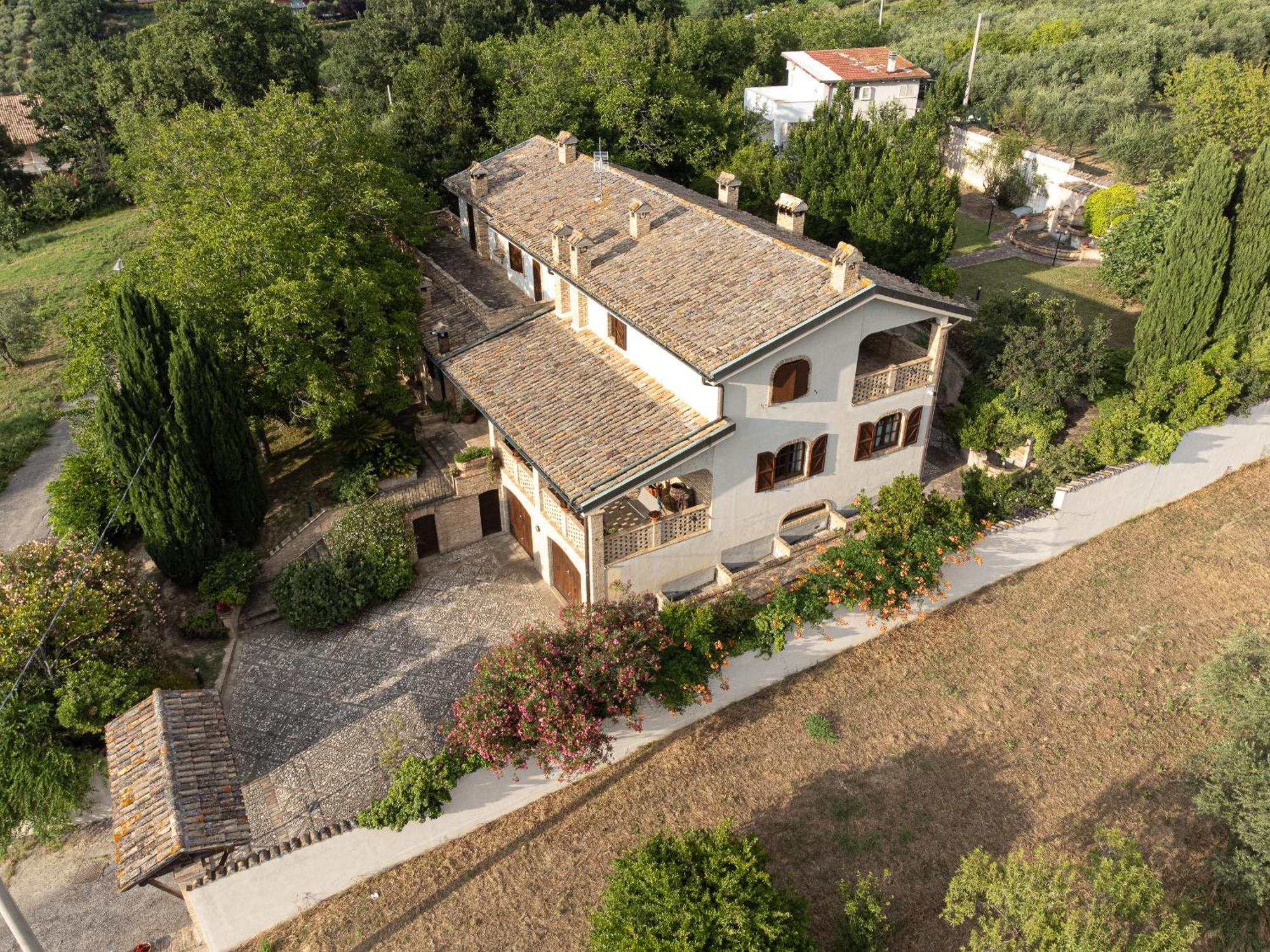 קייטי B&B Villa Dei Desideri מראה חיצוני תמונה